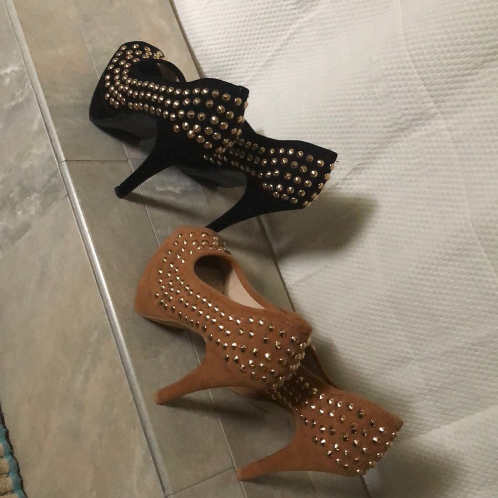 Women’s 5 1/2 black and beige heels